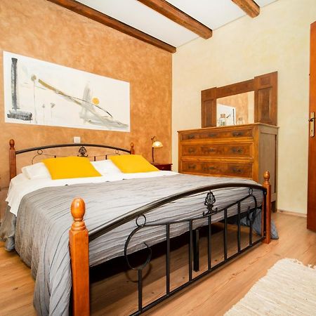 Vila House Luce Krapan Exteriér fotografie