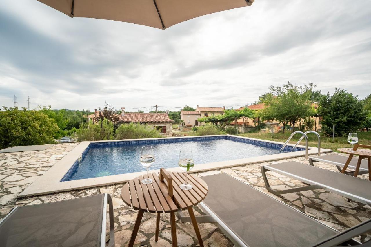 Vila House Luce Krapan Exteriér fotografie